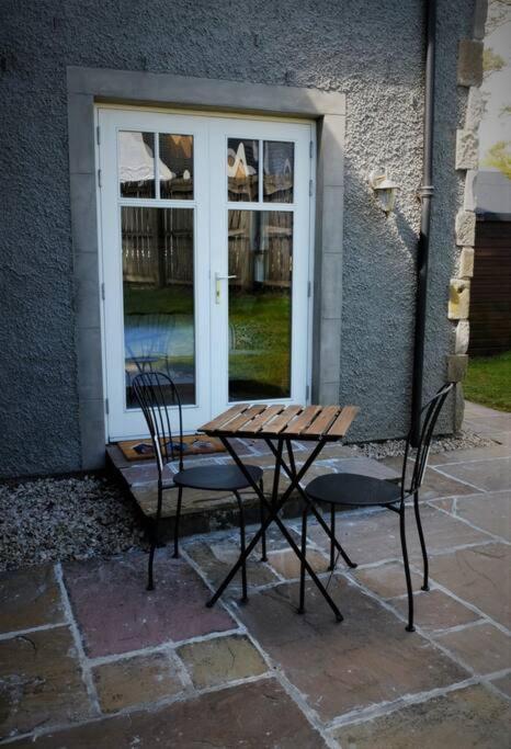 Loch Lomond Unique Selfcontained Bed+Bathroom Alexandria Exterior photo